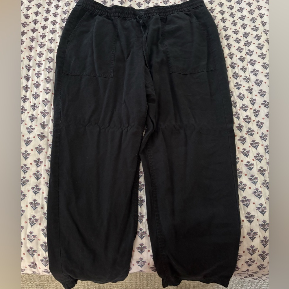 Black linen pants